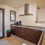 4 Bedroom Amazing In Holiday home *