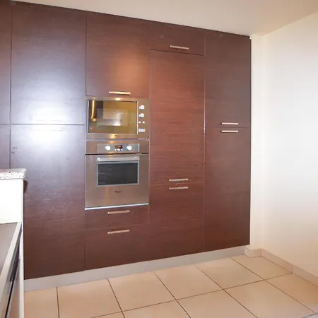 Beautiful In With Kitchen *