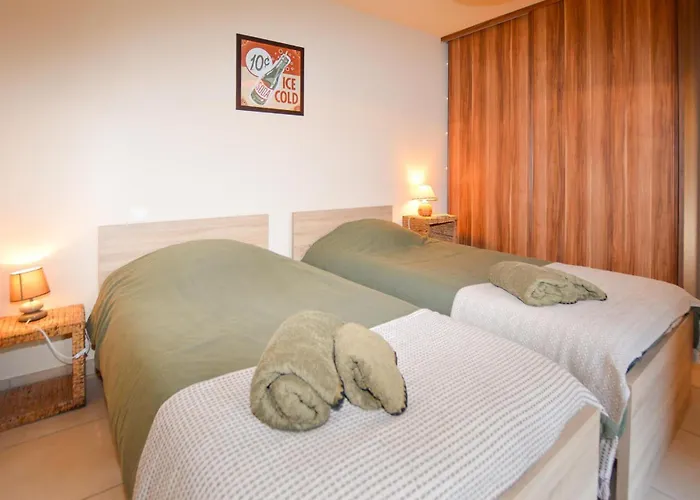 Beautiful In With Kitchen